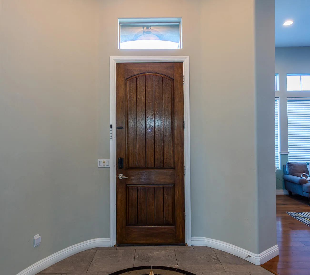 3 bed, 3.5 bath, 3067 sqft, $4,500 — Photo 4