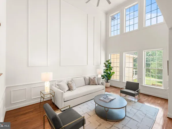 5704 Wheelwright Way, Haymarket, VA 20169