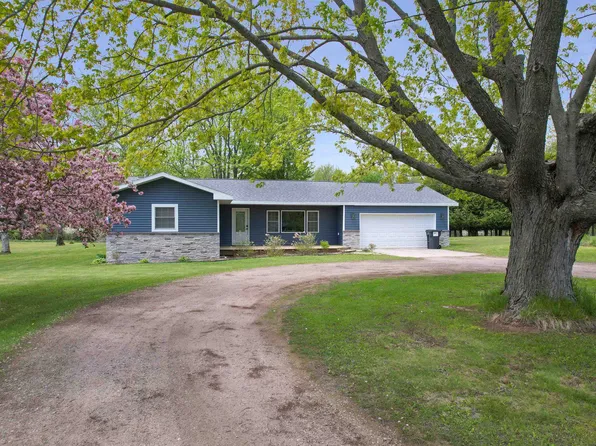 N2453 County Road 577, Menominee, MI 49858