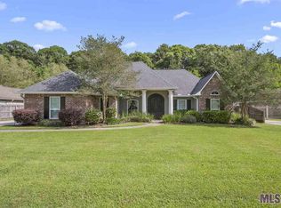 12435 Lakeland Dr, Walker, LA 70785
