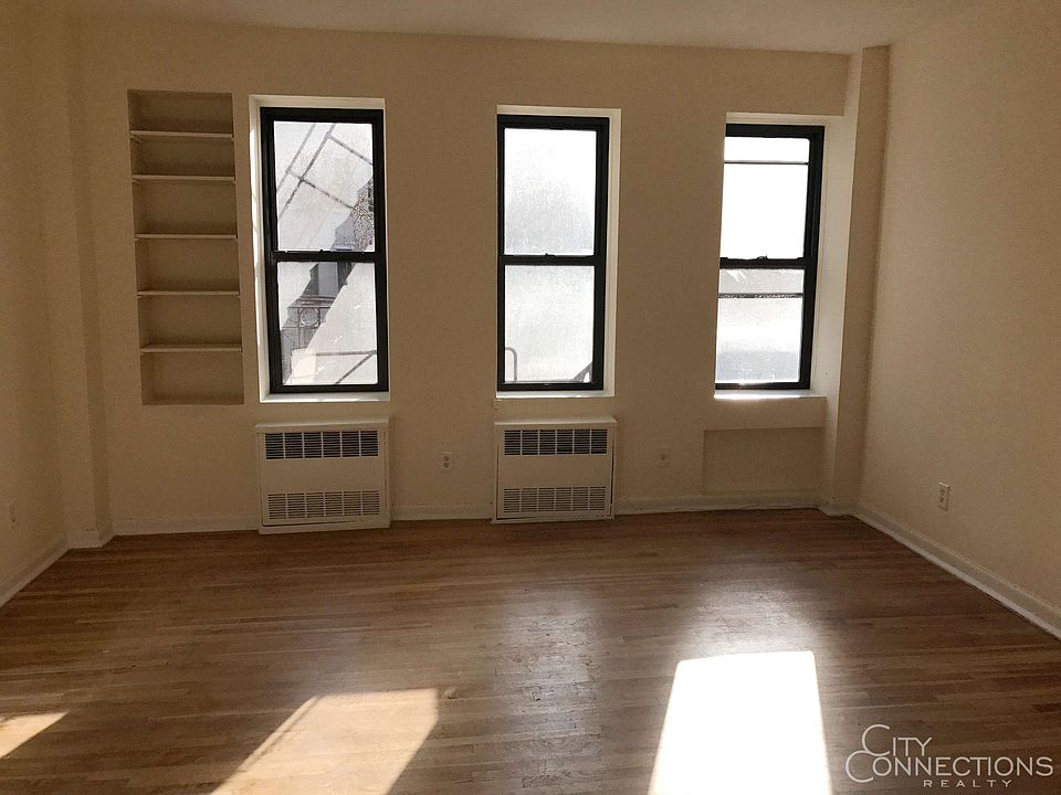 1st image of 15 Sheridan Sq APT 3J