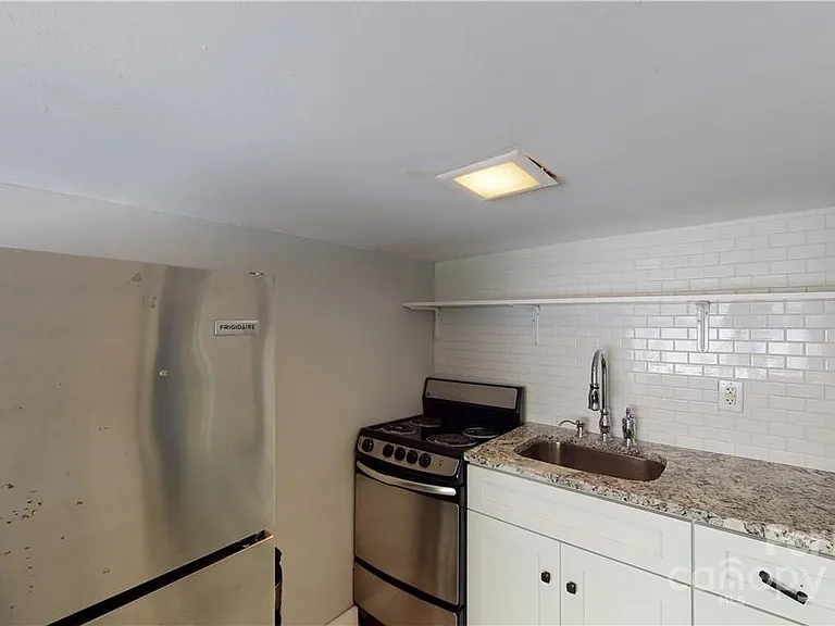 428 Hawthorne Ln #9 — Photo 9