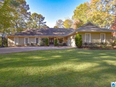 1224 Country Club Cir, Hoover, AL, 35244