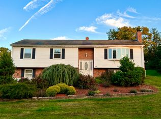 103 Circlewood Dr, Berlin, CT 06037