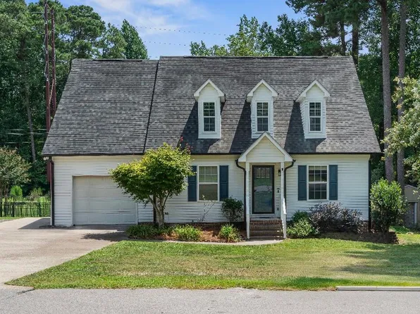 1809 Saddlewood Ln, Sanford, NC 27330