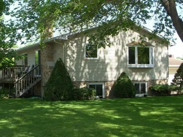 725 49th Ave, Winona, MN 55987