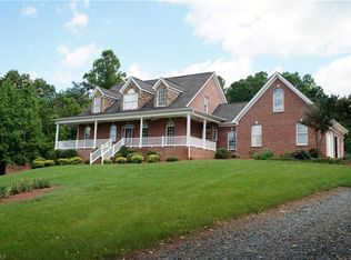 5280 Camp Betty Hastings Rd, Walkertown, NC 27051