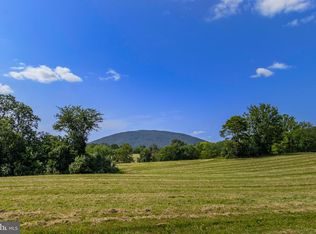 Clarendon Farm Dr, Marshall, VA 20115