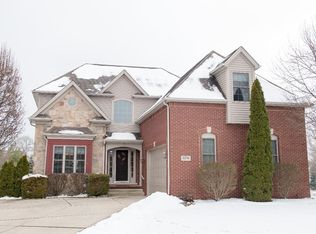 97 Muirfield Dr, Valparaiso, IN 46385