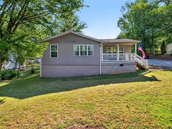 210 Sunnyside Dr, Greer, SC 29651