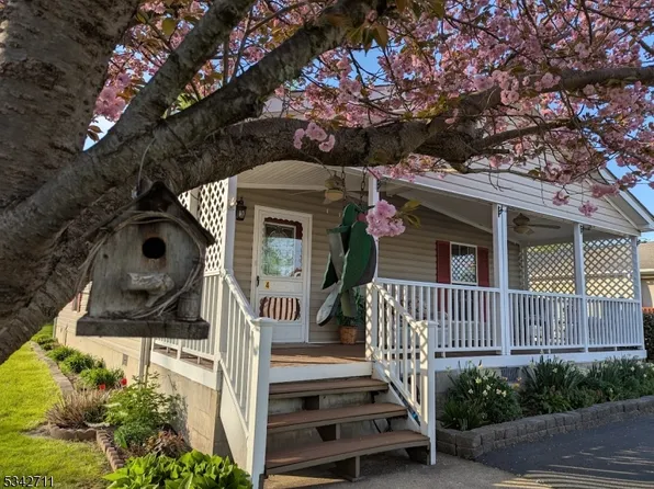 4 Stone Hill Lane, White Twp., NJ 07823