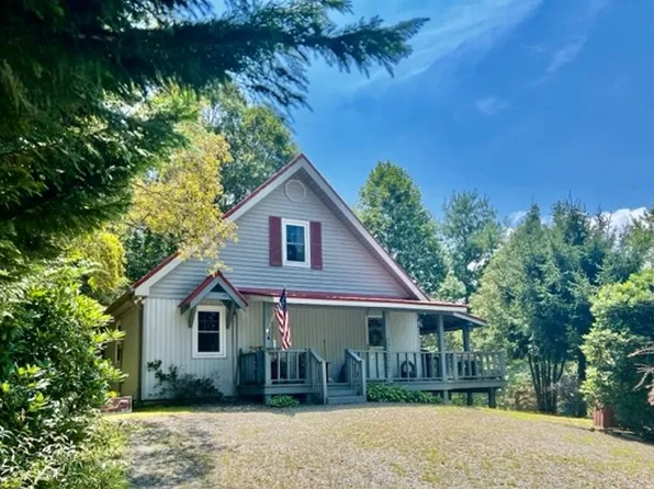 16 Cedar Crest Rd, Murphy, NC 28906