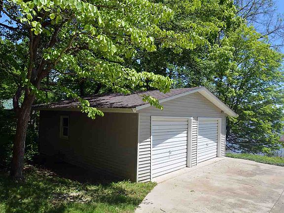 4th image of 7590 N Blue Heron Dr