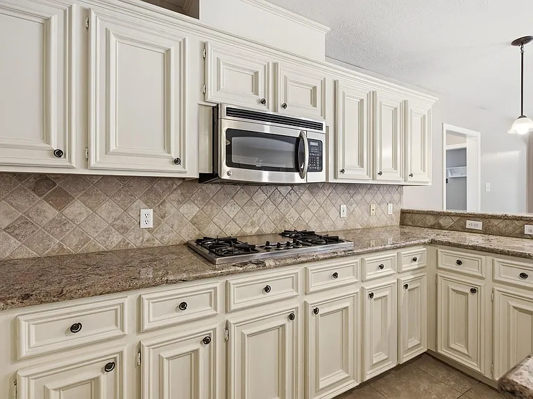 905 Winged Foot Dr — Photo 16