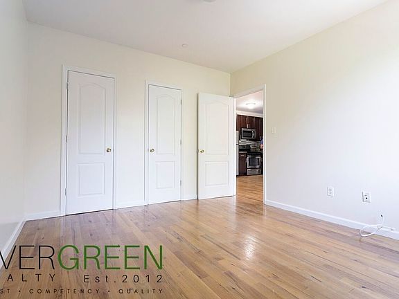 3rd image of 259 15th St APT 201