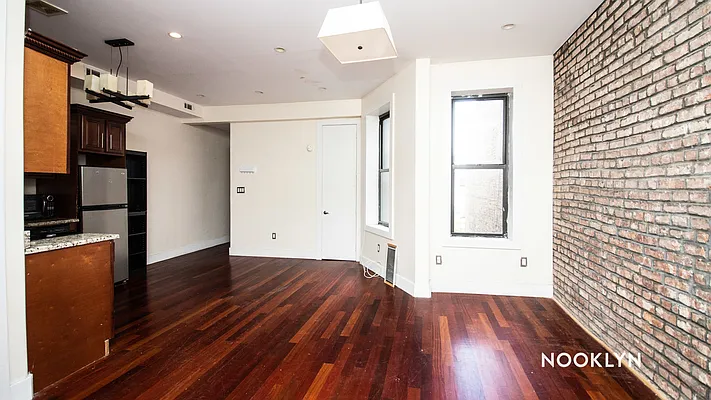 Rented by Nooklyn NYC LLC | media 17