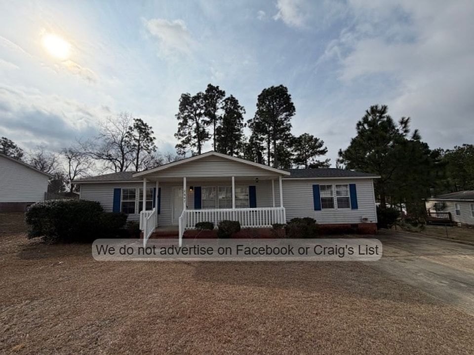1st image of 2647 Oglesby Dr