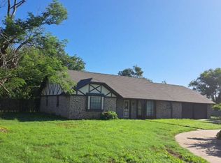 107 E 2nd St, Custer City, OK 73639