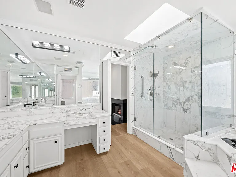 244 S Almont Dr — Photo 51