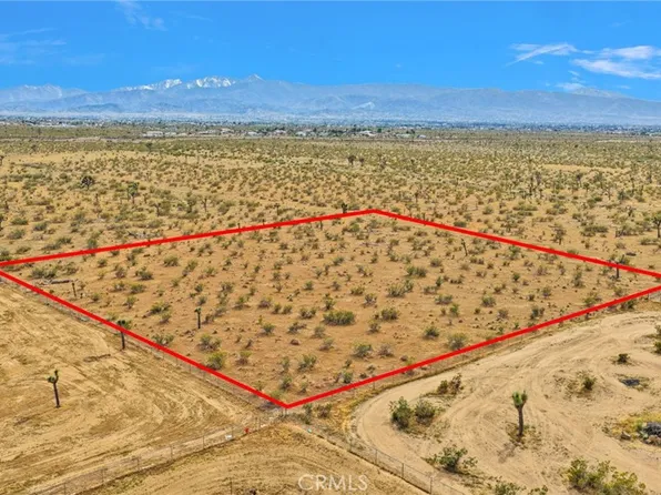 3097 Tumbleweed Rd, Phelan, CA 92371