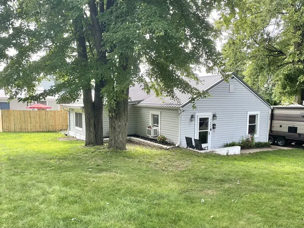 1409 E Pike St, Martinsville, IN 46151