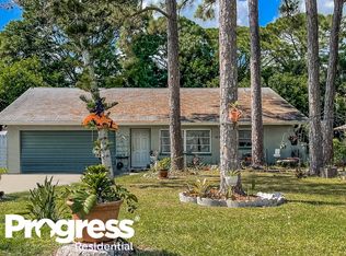 5692 Inverness Cir, North Fort Myers, FL 33903