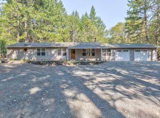 350 Fielder Creek Rd, Rogue River, OR 97537