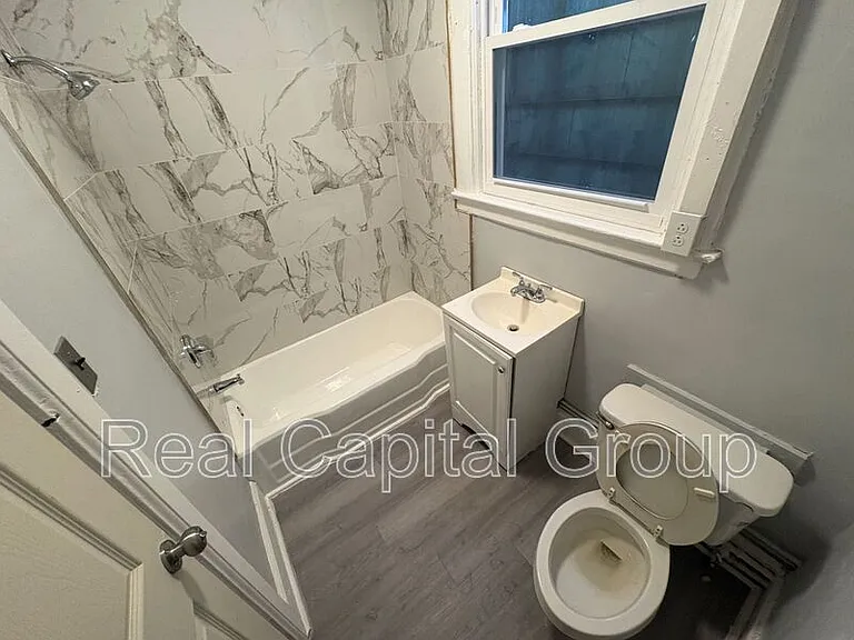 184 Quail St #2 — Photo 9