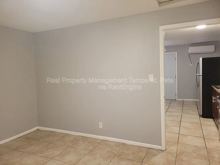 402 W Amelia Ave #C — Photo 11