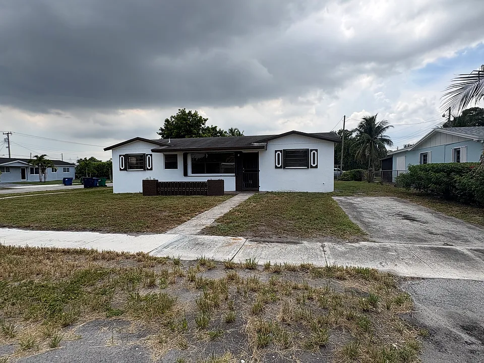 3020 NW 212th St