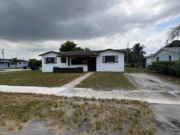 3020 NW 212th St, Miami Gardens, FL 33056