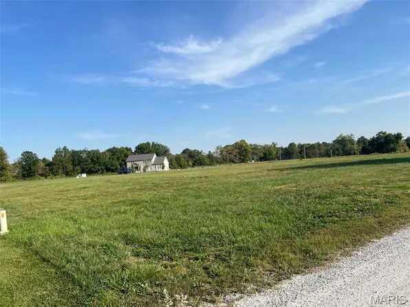 120 Drury Ct, O'Fallon, MO 63366