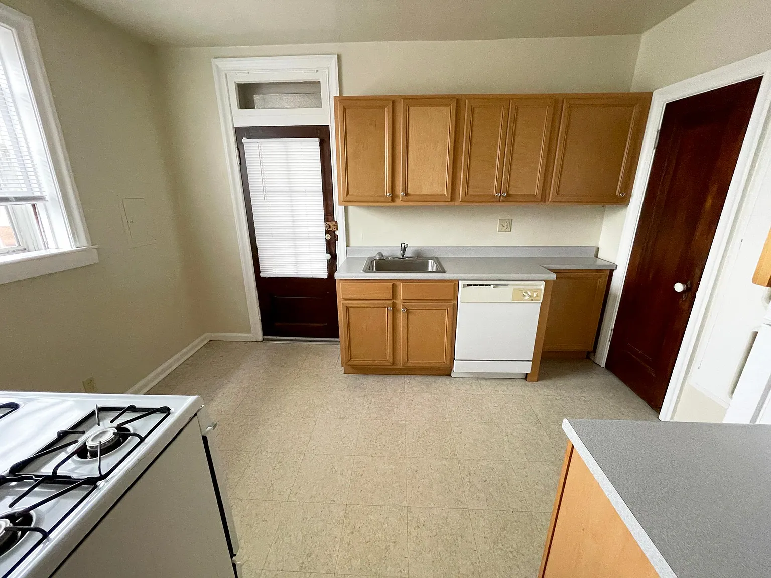 2 bed, 1130 sqft, $1,025 — Photo 4