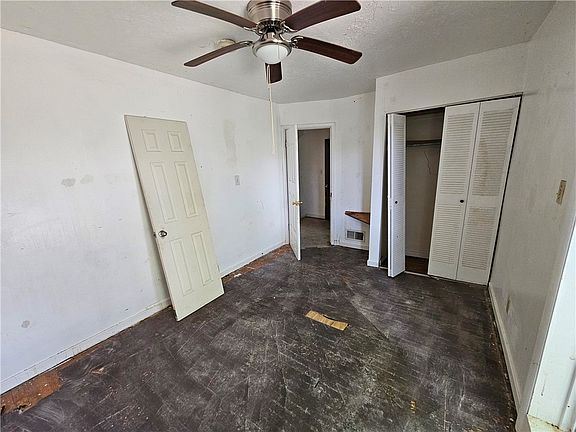 3rd image of 200 Juniper Dr