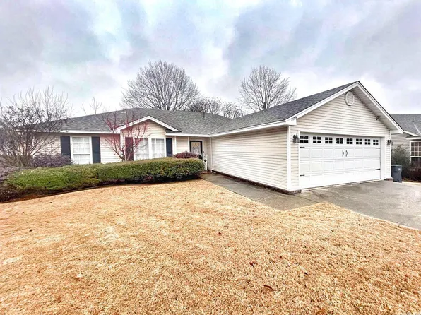 2104 Greystone Cv, Jonesboro, AR 72405