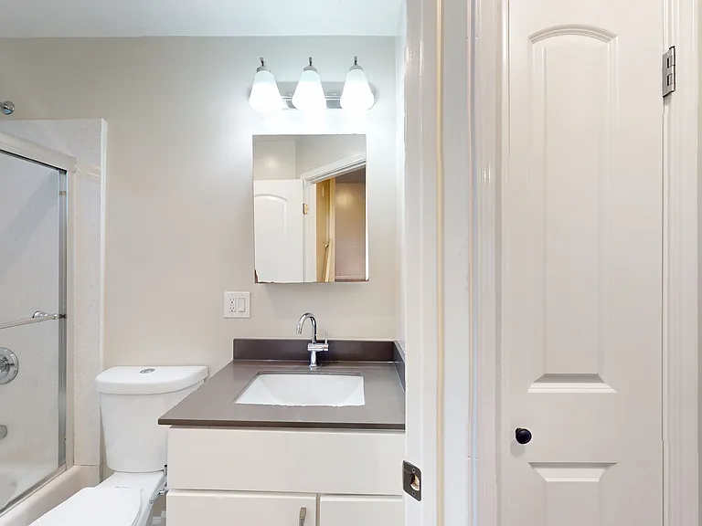 2377 Downer Ave — Photo 23
