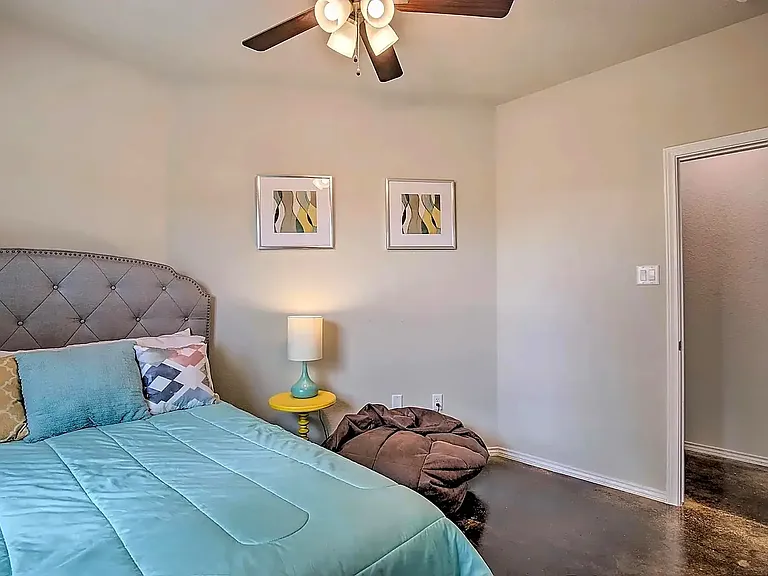 1492 Lucille St — Photo 3