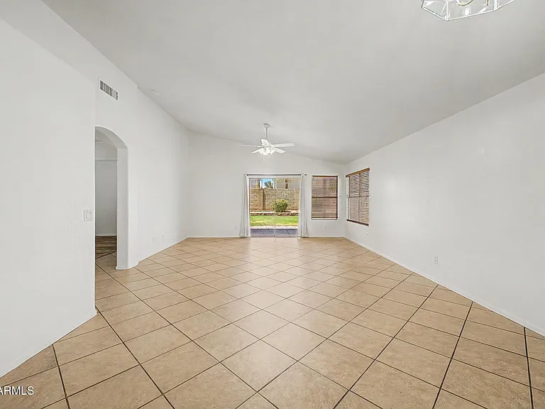 12548 W Roanoke Ave — Photo 5