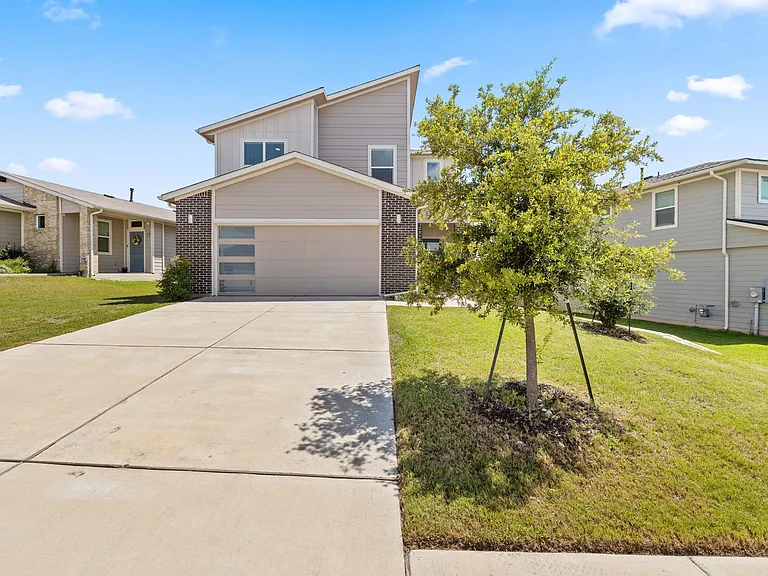 7713 Jacobean Way — Photo 1