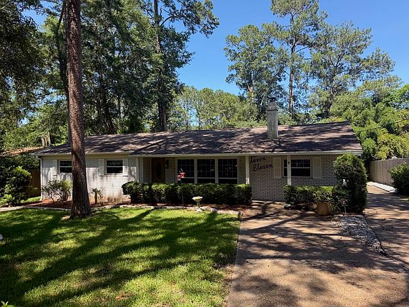 2nd image of 1111 Pinecrest Dr