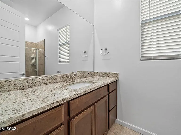 10623 N Iron Peak Dr — Photo 36