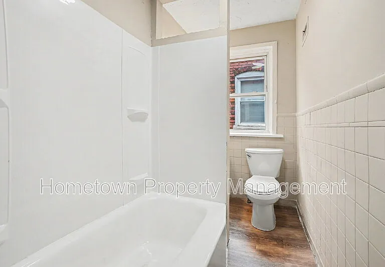 1814 Boas St — Photo 9