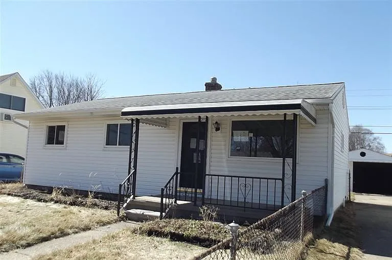 1137 Hunter Ave photo 1