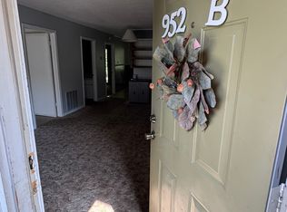 952-962-974 Woodland Dr #B, Henderson, TN 38340