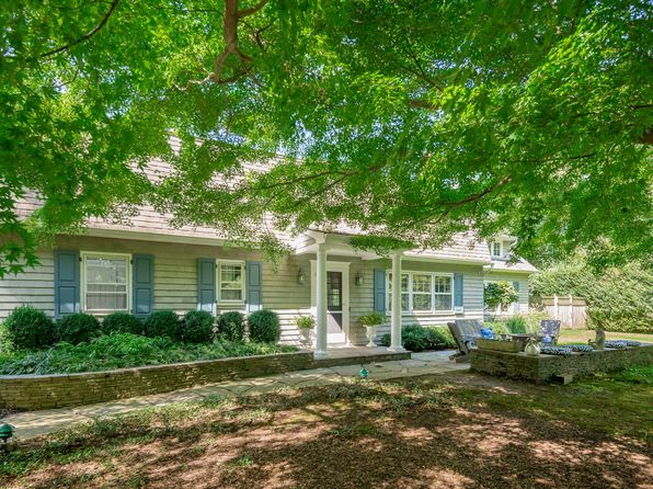 86 Gansett Ln