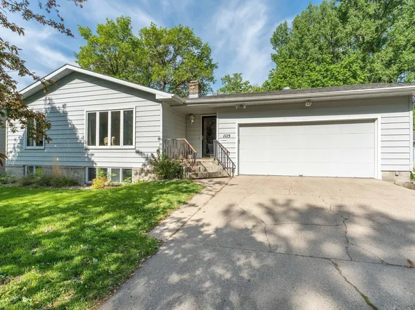 1115 Mitchell Pl, Fergus Falls, MN 56537
