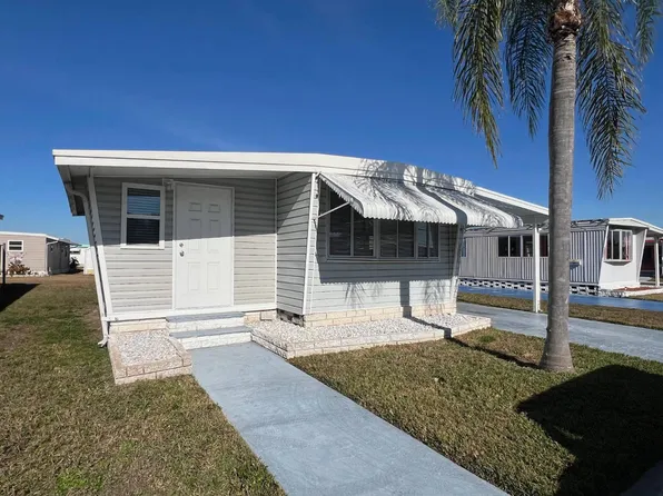 13225 101st St #301, Largo, FL 33773