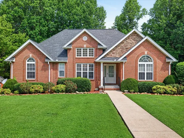1422 Grassland Dr, Ashland City, TN 37015
