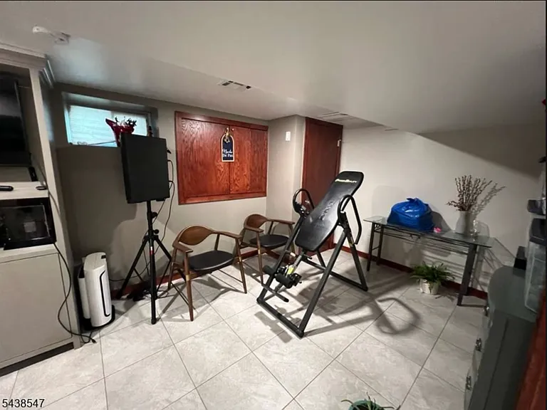 736 Pennington St #B — Photo 3
