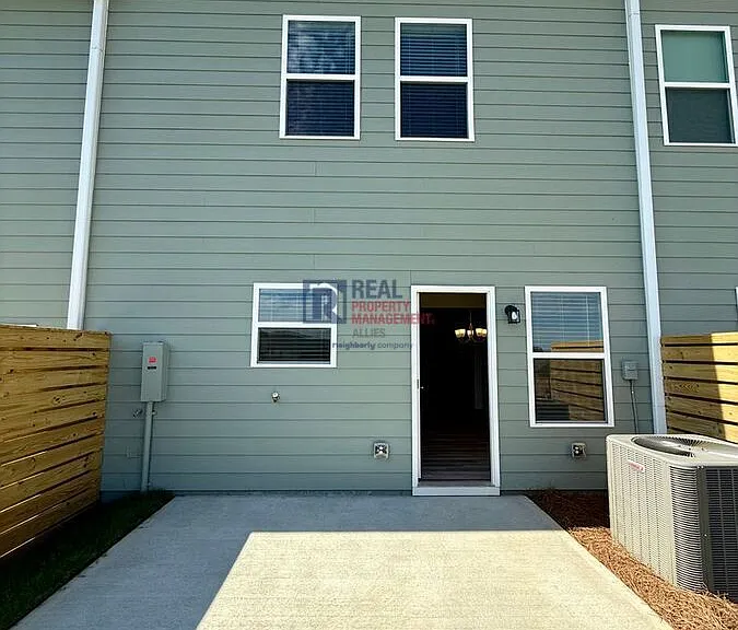 310 Skye Ln — Photo 12